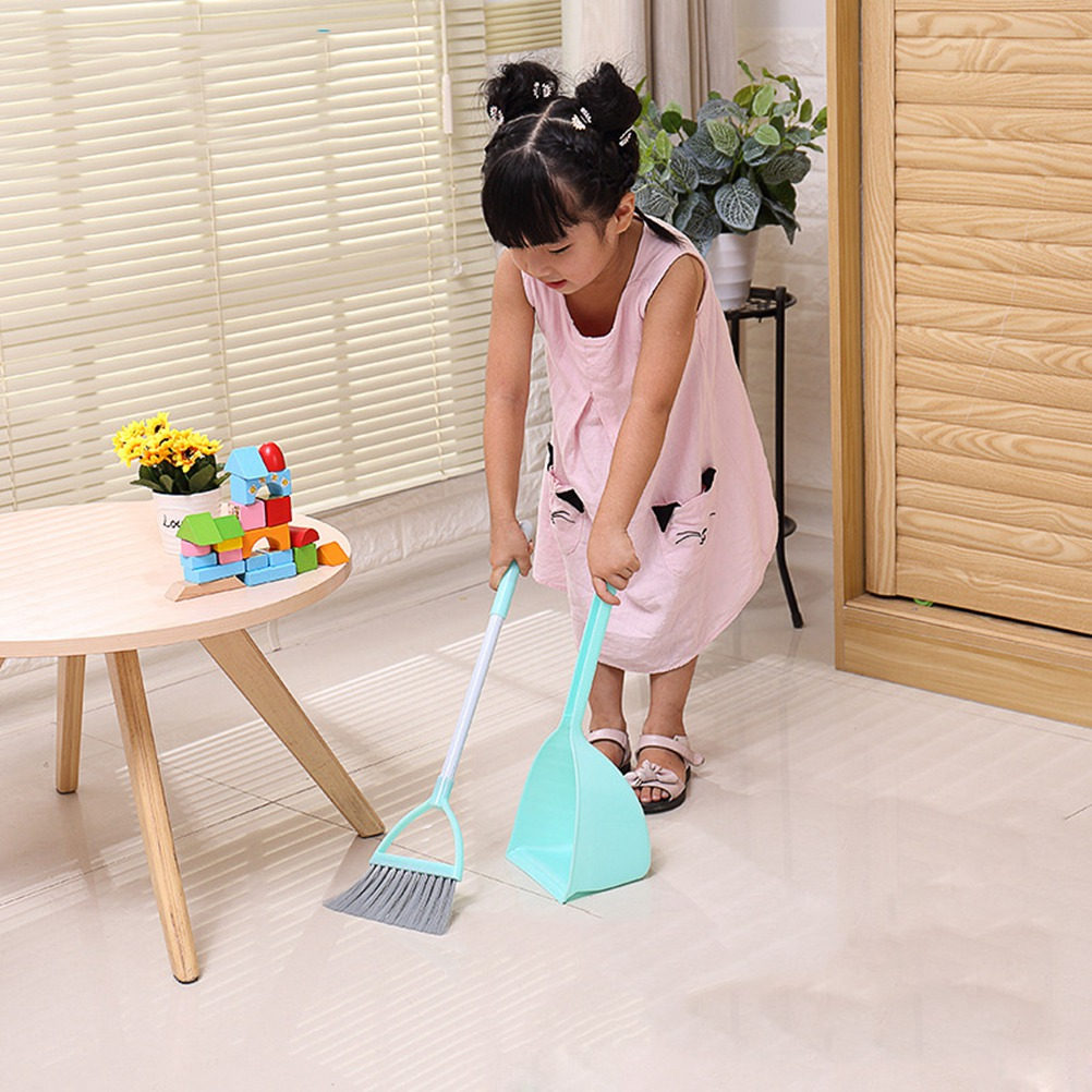 Kids Outdoor Broom - ชุดไม้กวาดและที่ตักขี้สำหรับเด็ก ของเล่นทำความสะอาดสำหรับเด็ก เล่นได้ทั้งในบ้านและนอกบ้าน ของขวัญเสริมพัฒนาการ