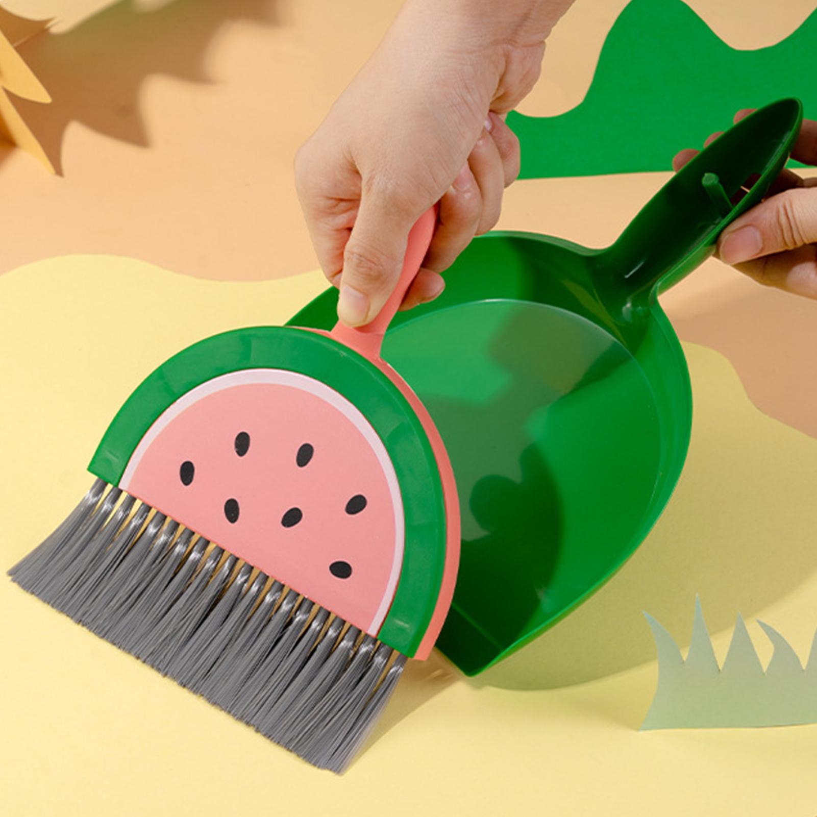 ชุดไม้กวาดและที่โกยผงขนาดเล็กส - Kids Outdoor Broom บทวิจารณ์และราคา