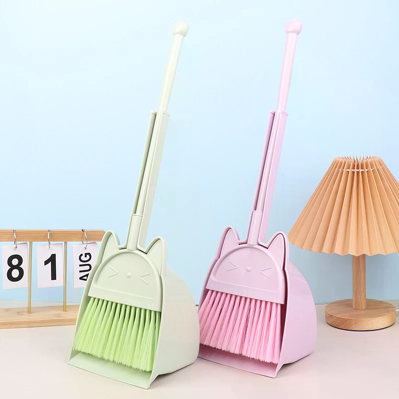ชุดอุปกรณ์กวาดพื้นสำหรับเด็ก 1 - Kids Outdoor Broom บทวิจารณ์และราคา